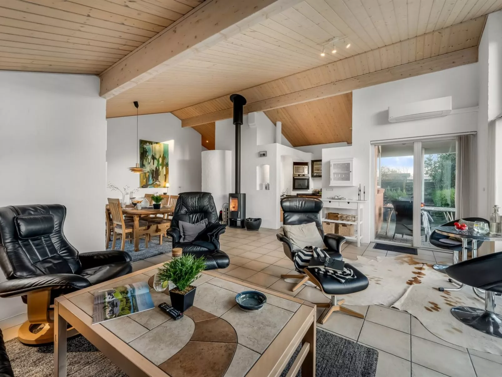 "Takenya" - 350m to the fjord-Binnen