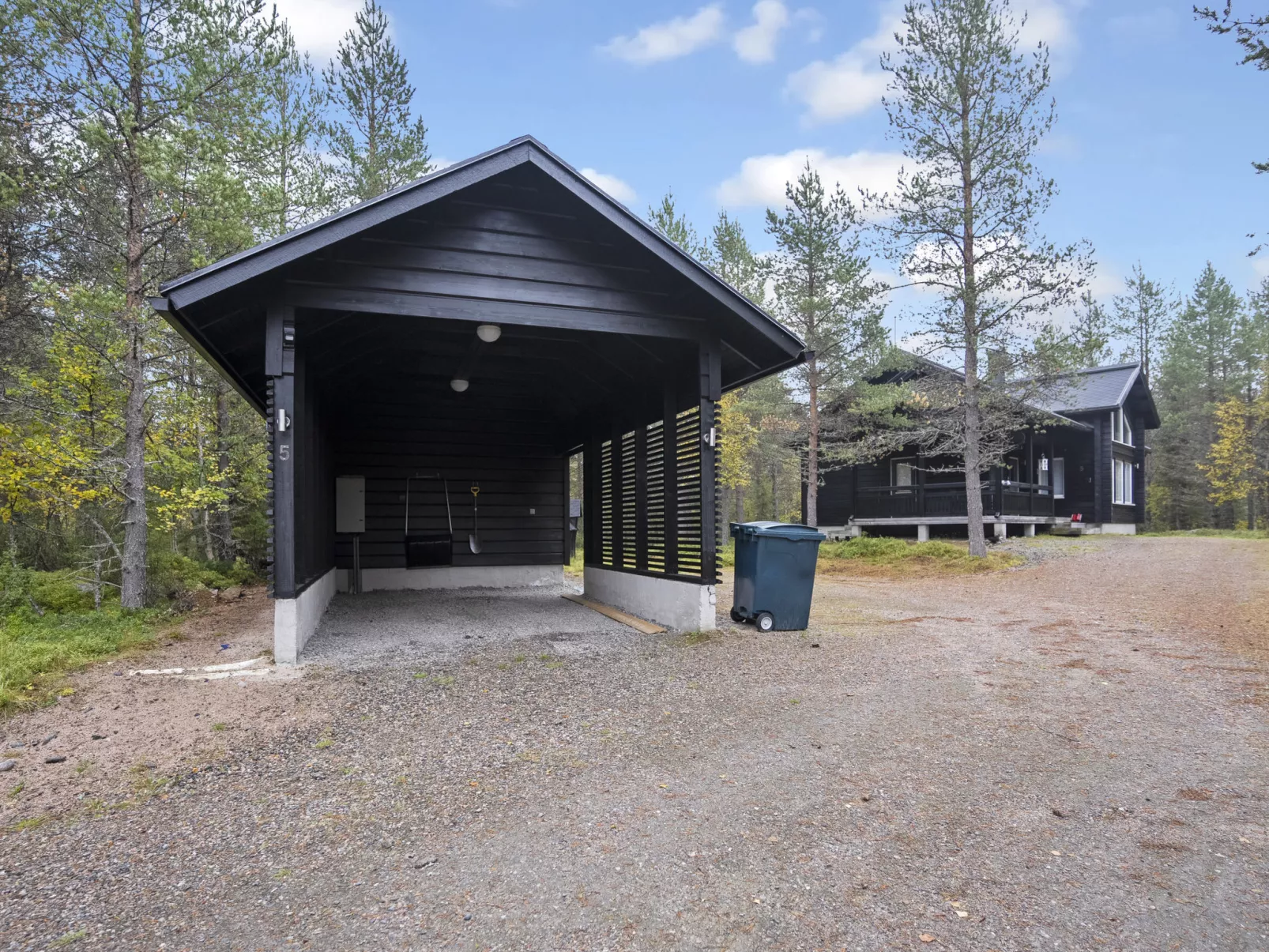 Vuosselin kataja 5-Binnen