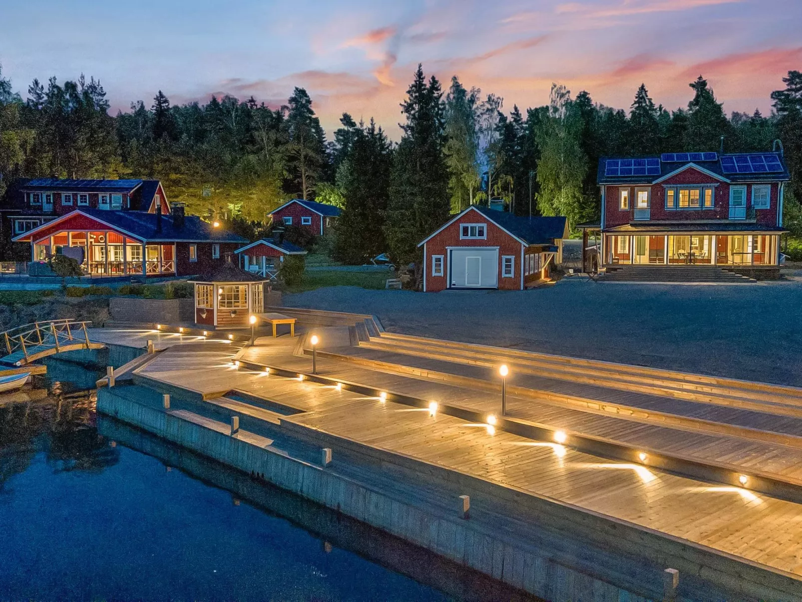 Villa blomvik-Binnen