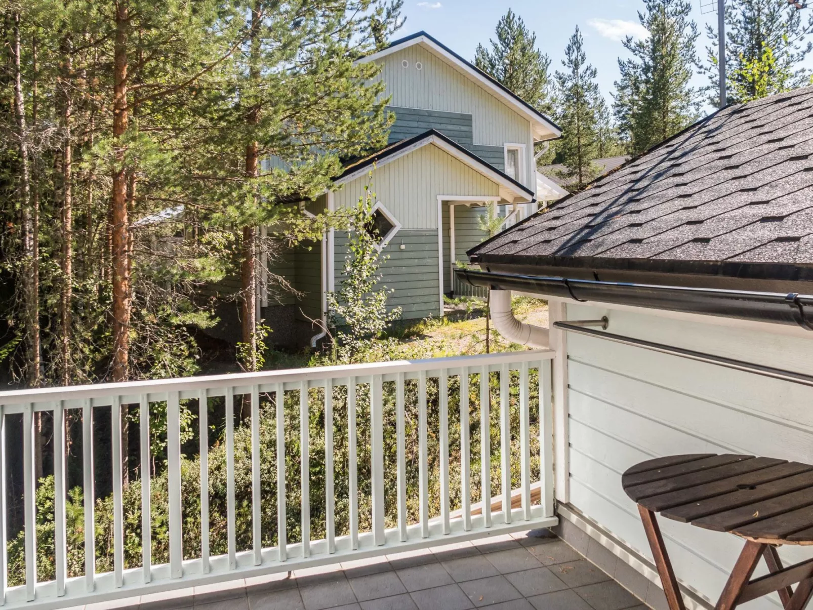 Latukatti 5 c-Binnen