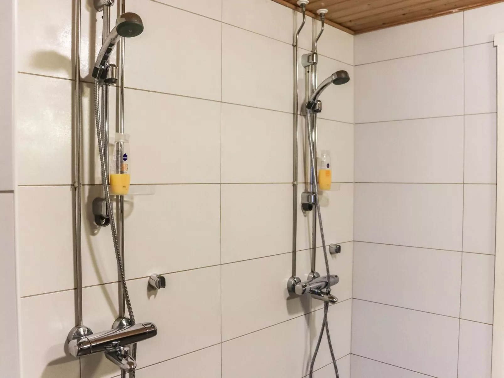 Aurinko-saaga 2 paritalo lasiterassihuon-Binnen