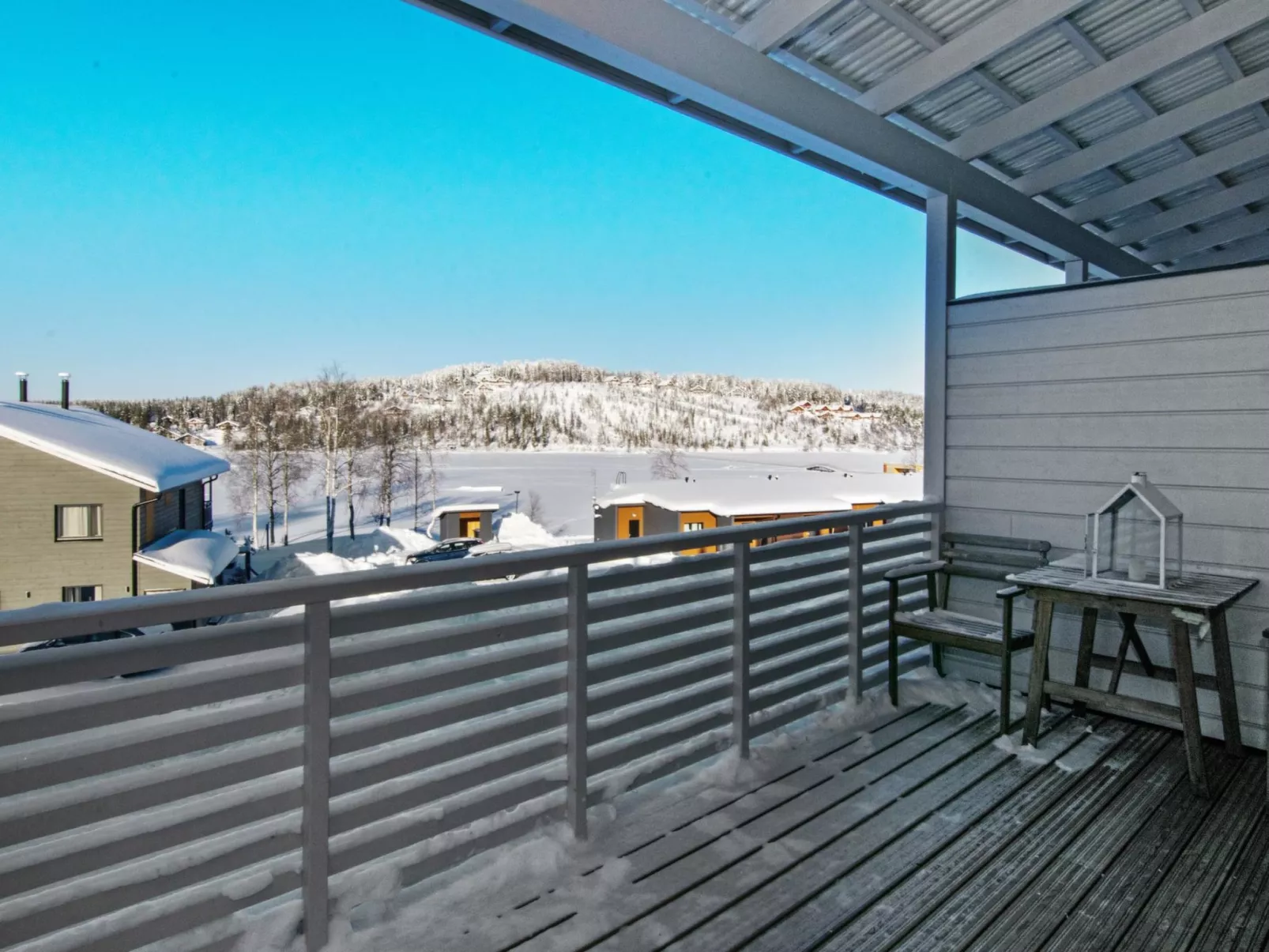 Skivillas 78 ukkohalla (7)-Binnen