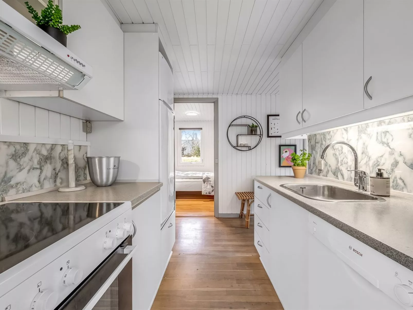 "Heike" - 700m to the fjord-Binnen