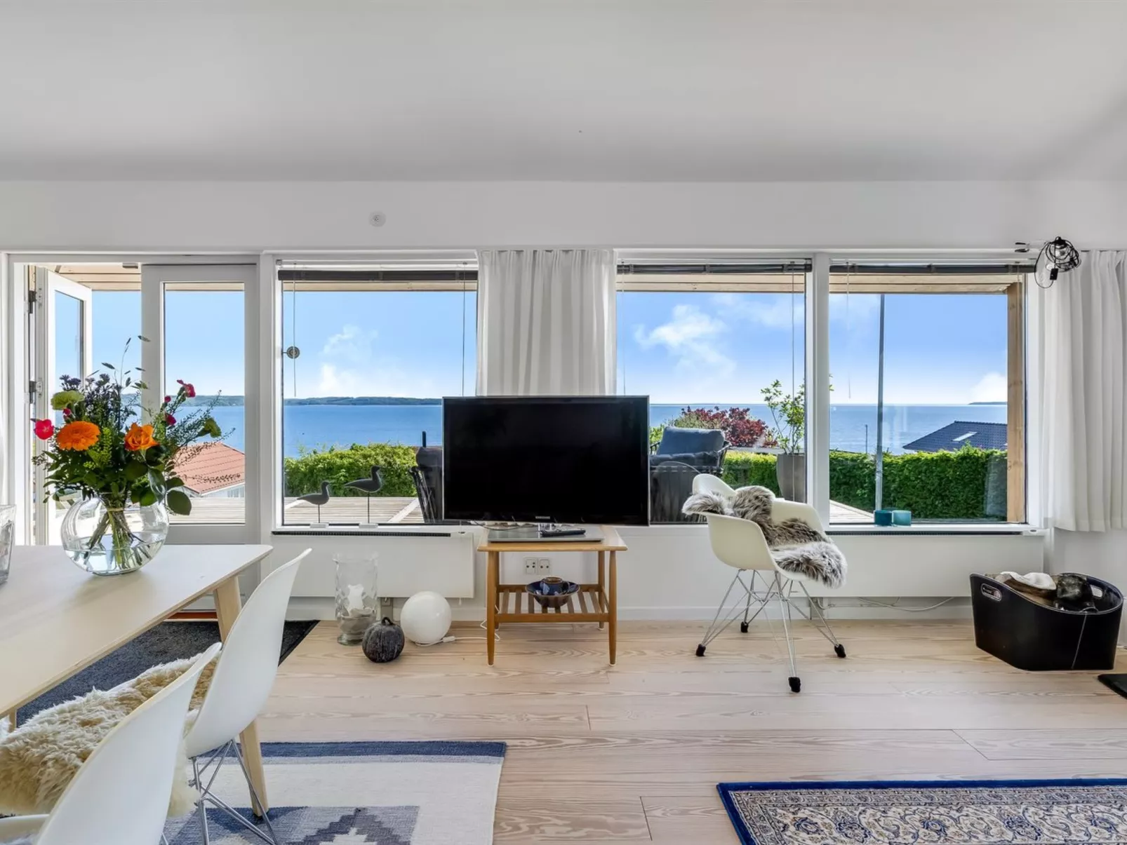 "Tobias" - 45m to the fjord-Binnen