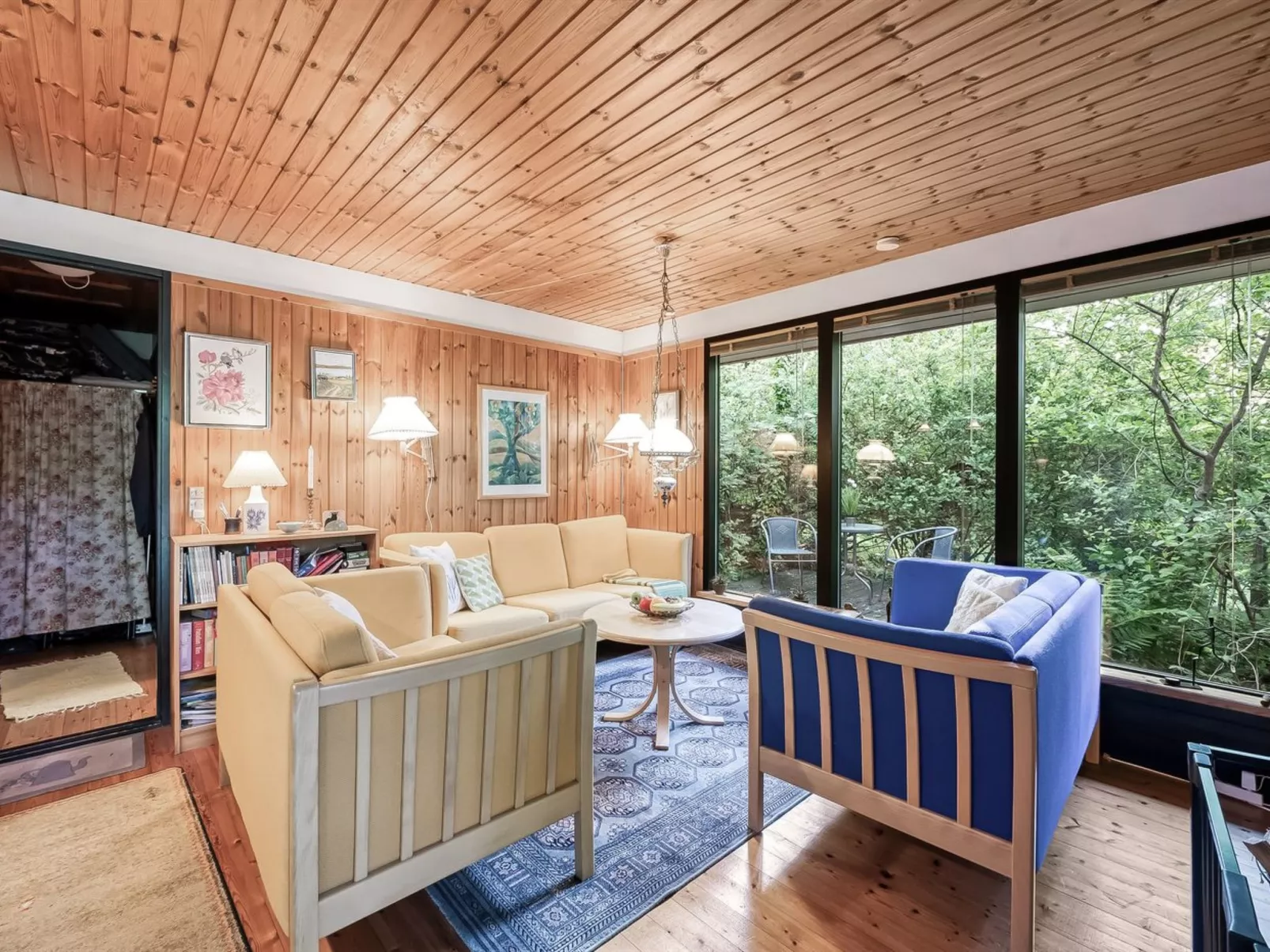 "Tenaya" - 200m to the fjord-Binnen