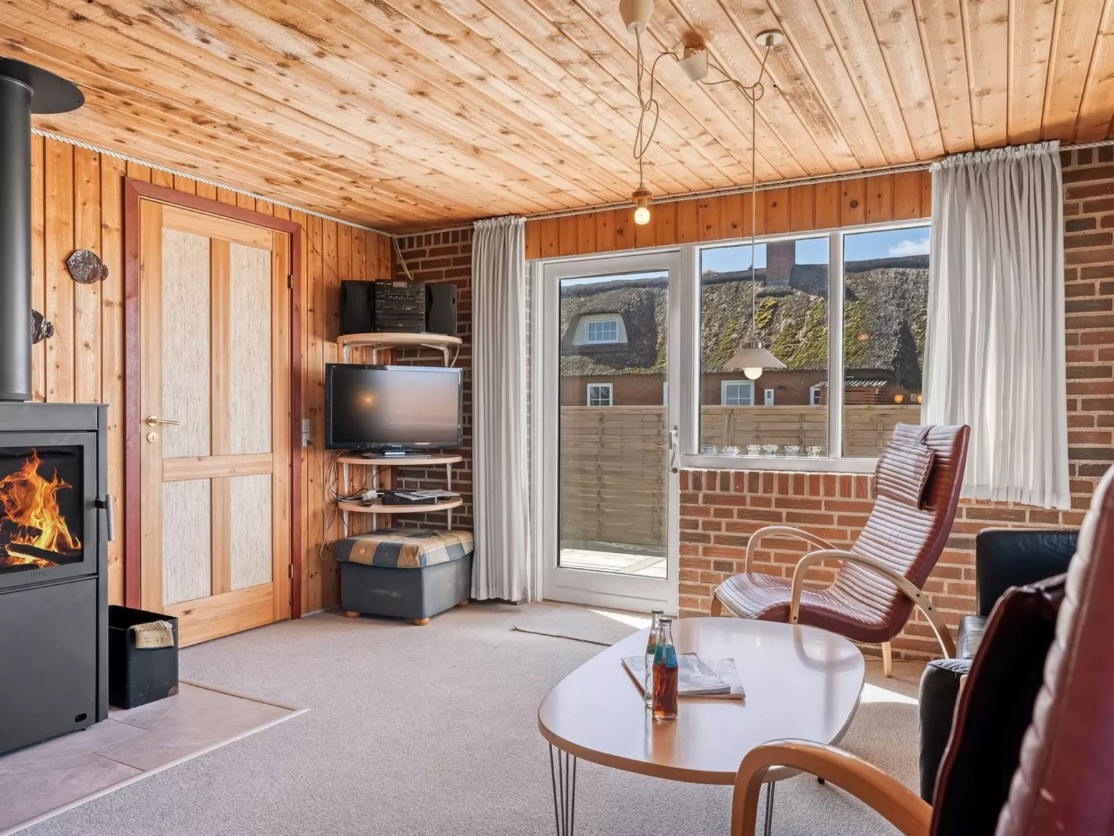 "Ava" - 350m from the sea-Binnen