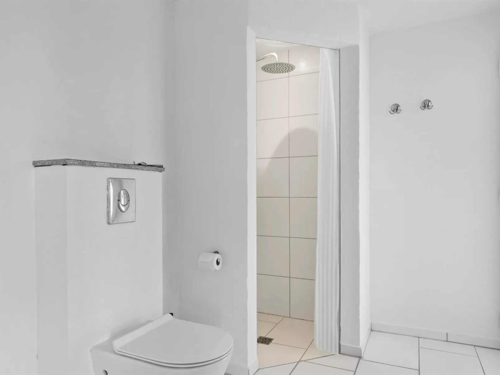 "Ung" - 460m from the sea-Binnen