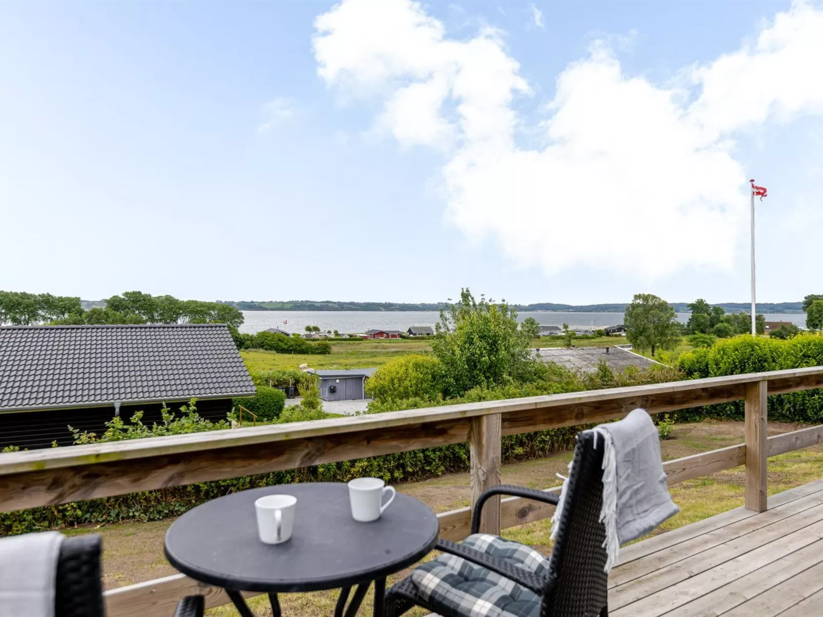 "Gyda" - 350m from the sea-Buiten