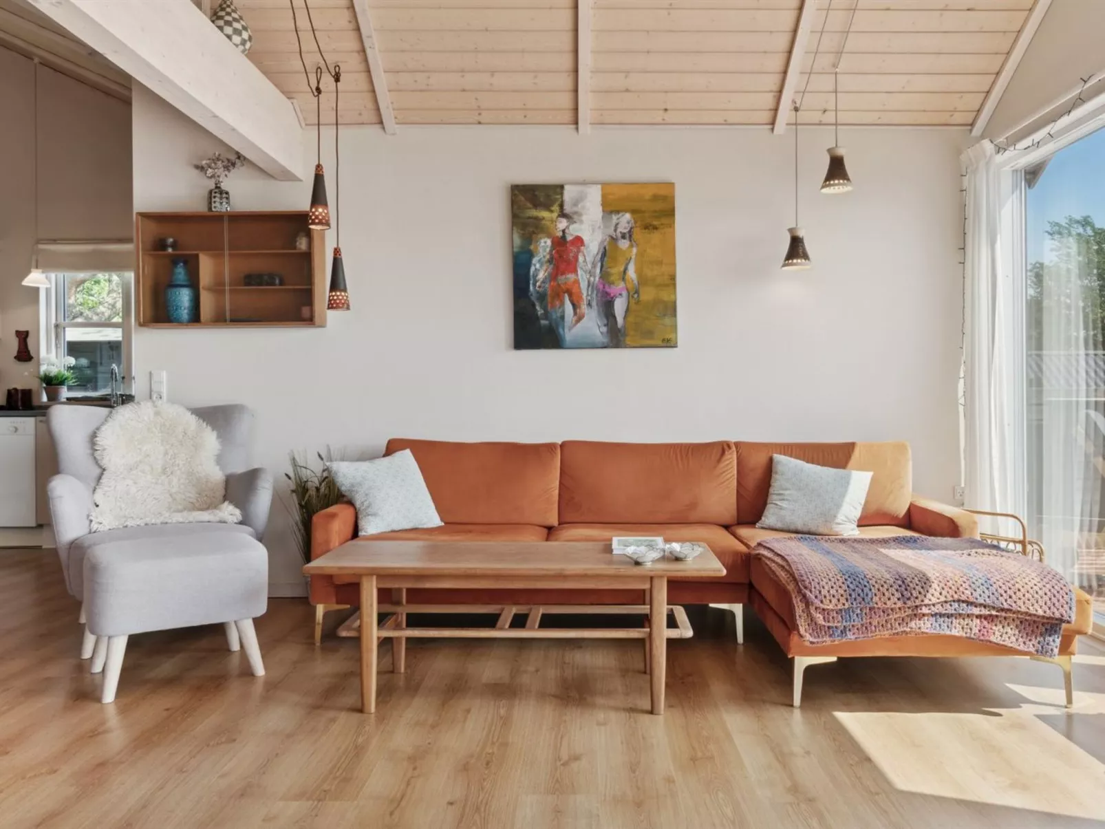 "Mariam" - 100m from the sea-Binnen