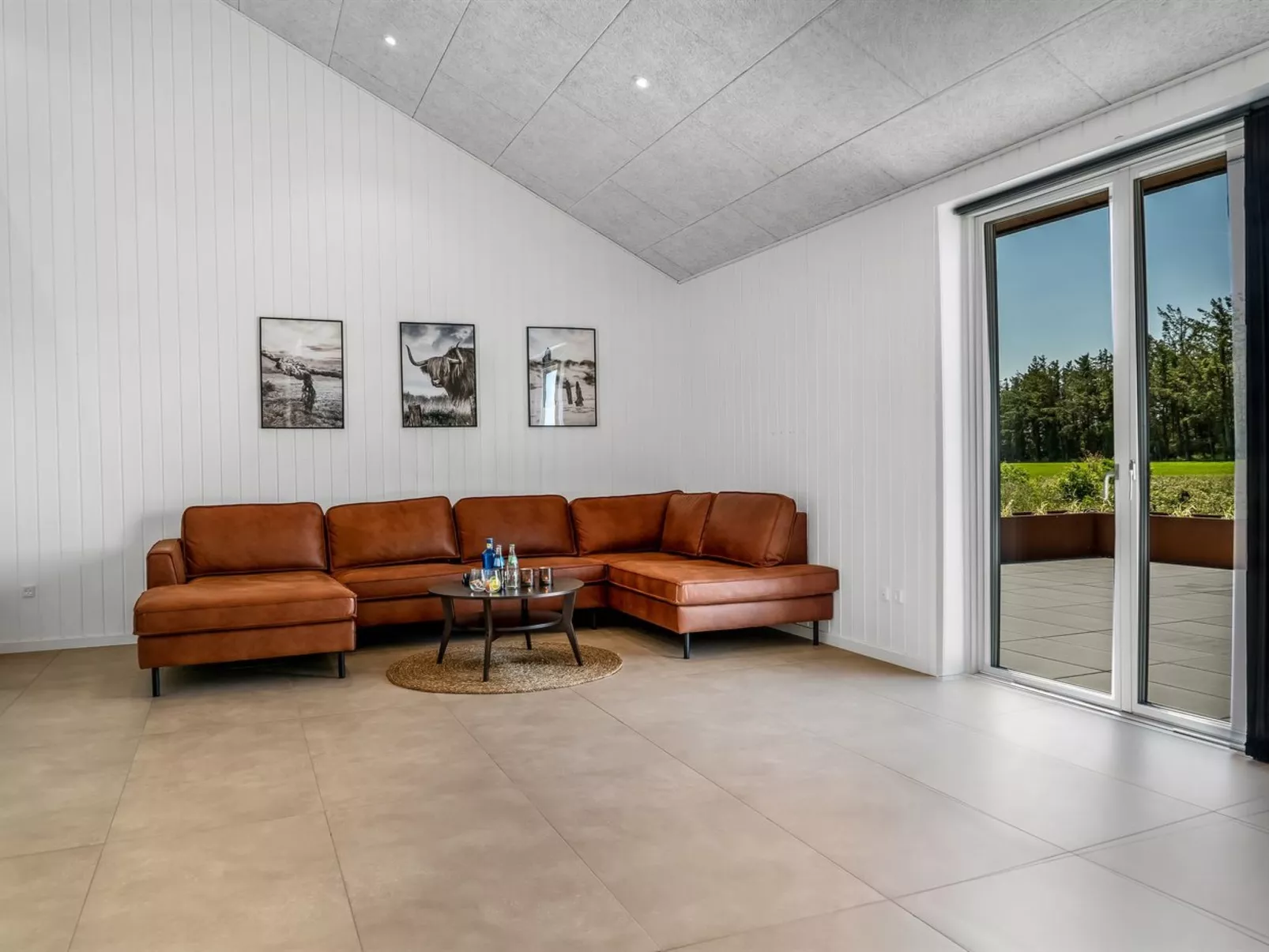 "Merta" - 800m from the sea-Binnen