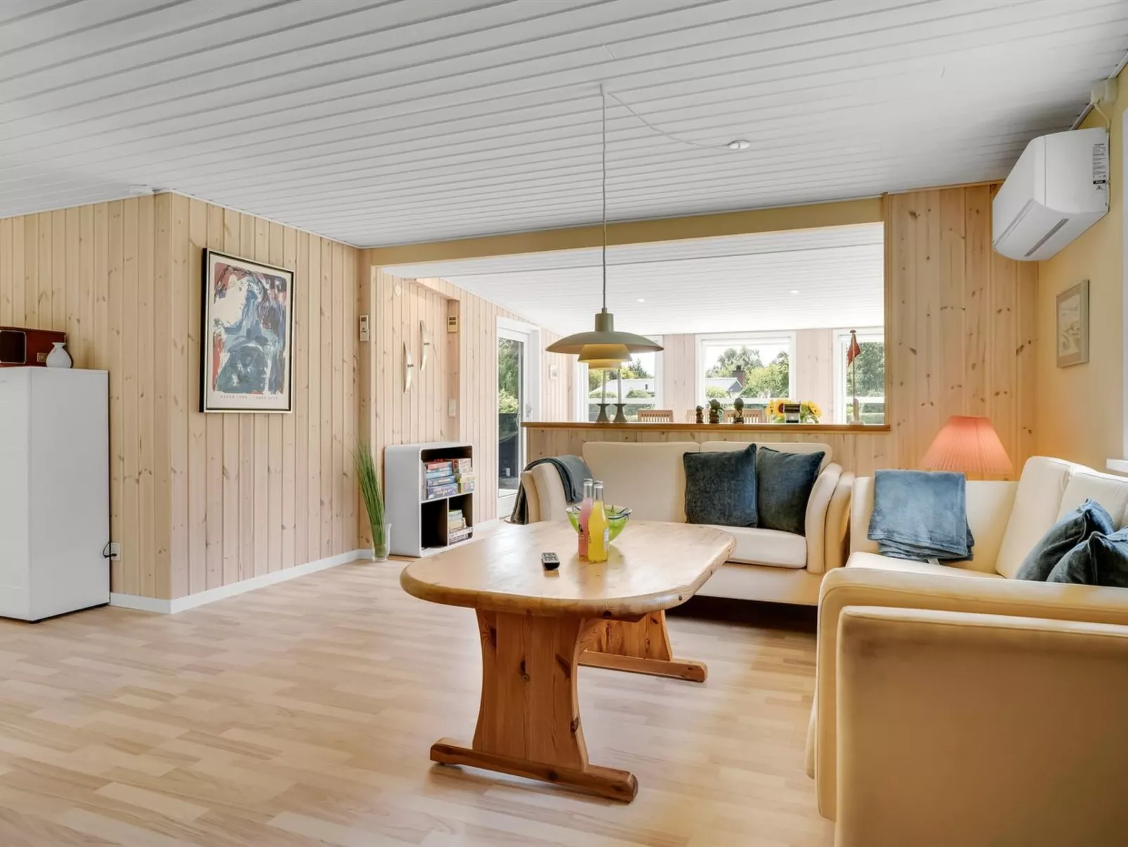 "Tellervo" -  from the sea-Binnen