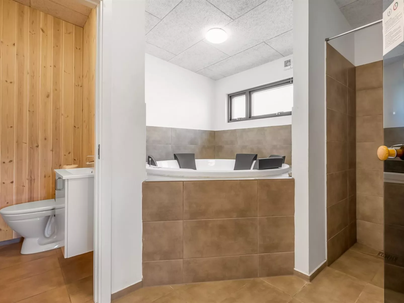 "Abbo" - 750m from the sea-Binnen