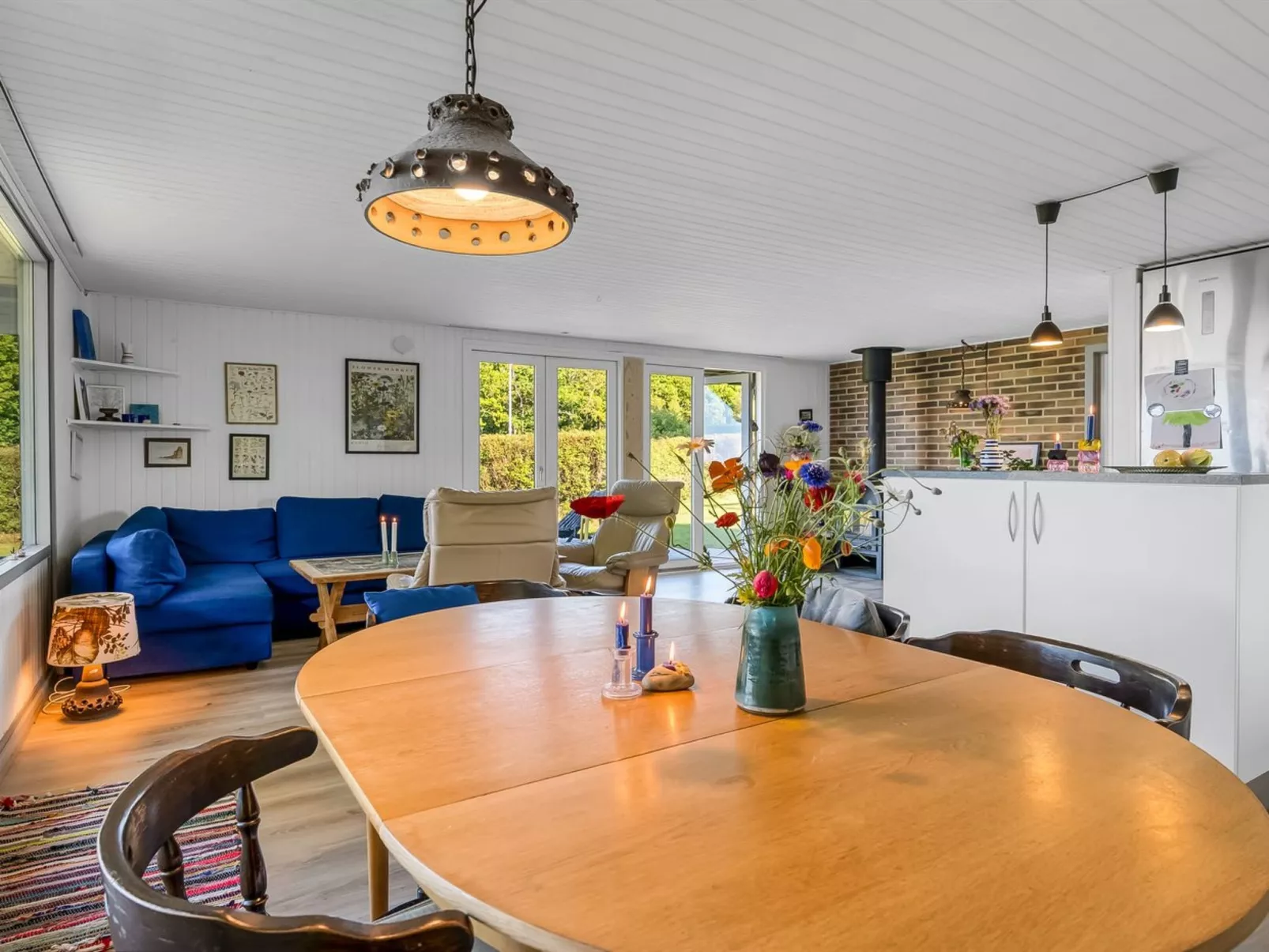 "Meglena" - 250m from the sea-Binnen