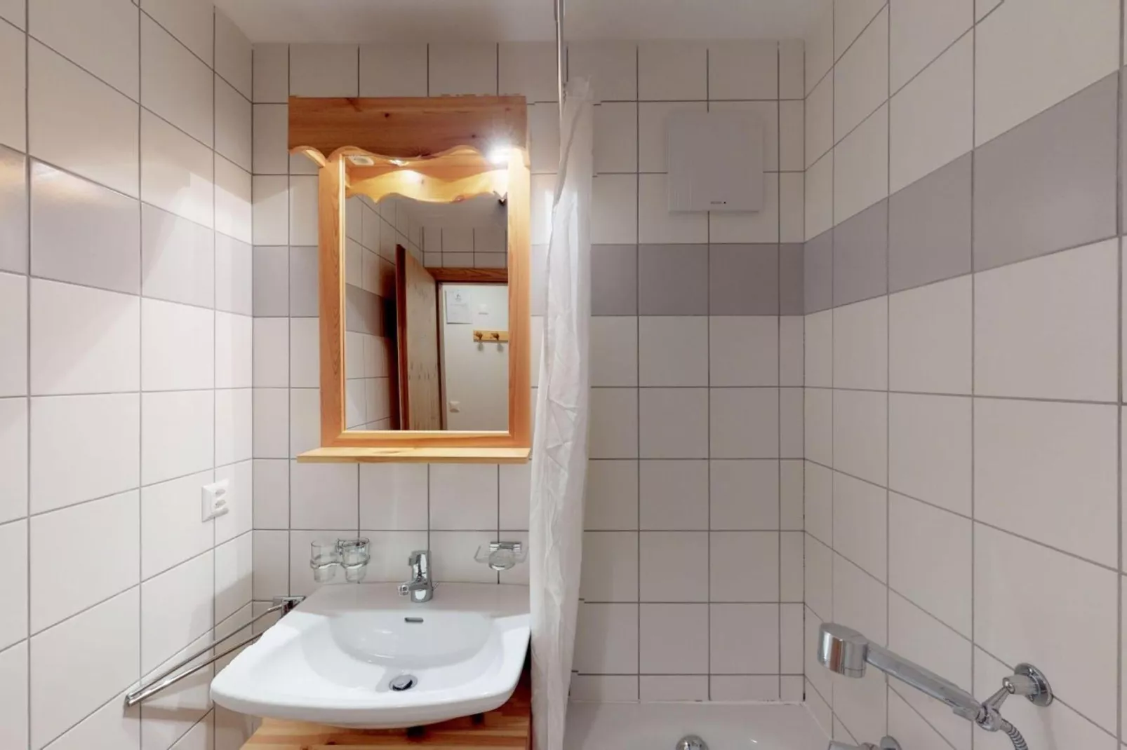 Pracondu 2 002 - OUTDOOR & FUN apartment 4 pers-Badkamer