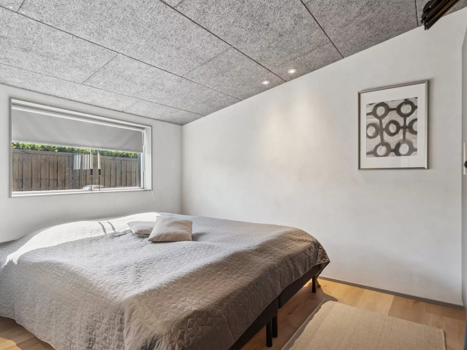 "Elvie" - 150m from the sea-Binnen