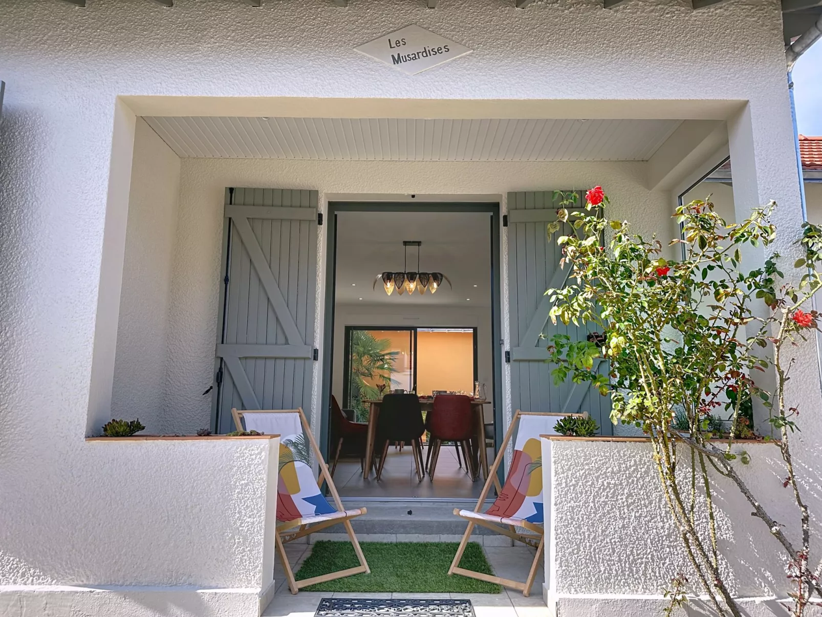 Les Musardises-Buiten