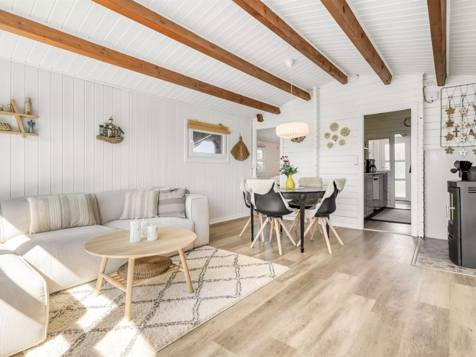 "Berner" - 500m to the fjord-Binnen