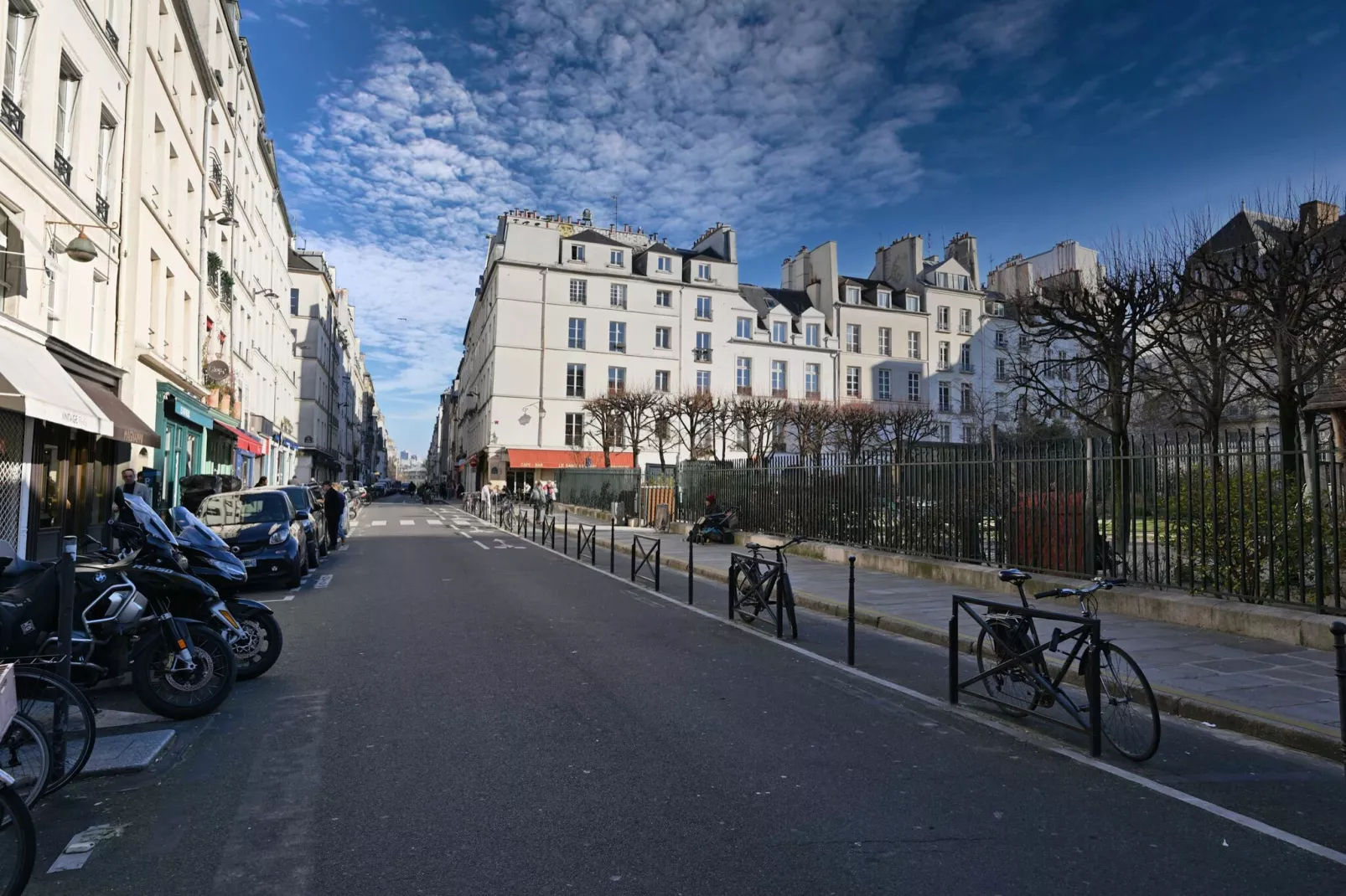 VIEILLE DU TEMPLE MX-Image-tags.