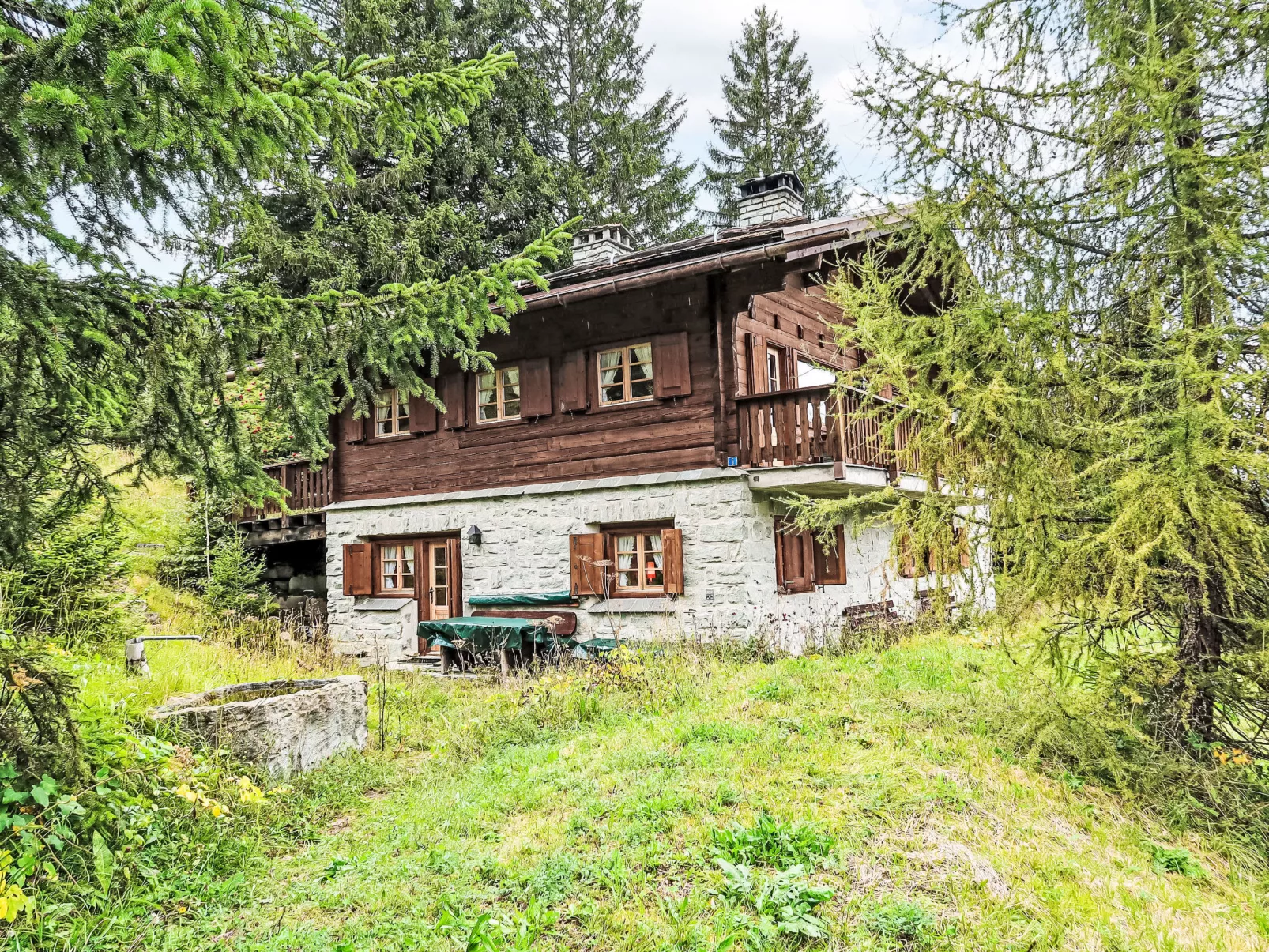 Rodas Soura 5-Buiten