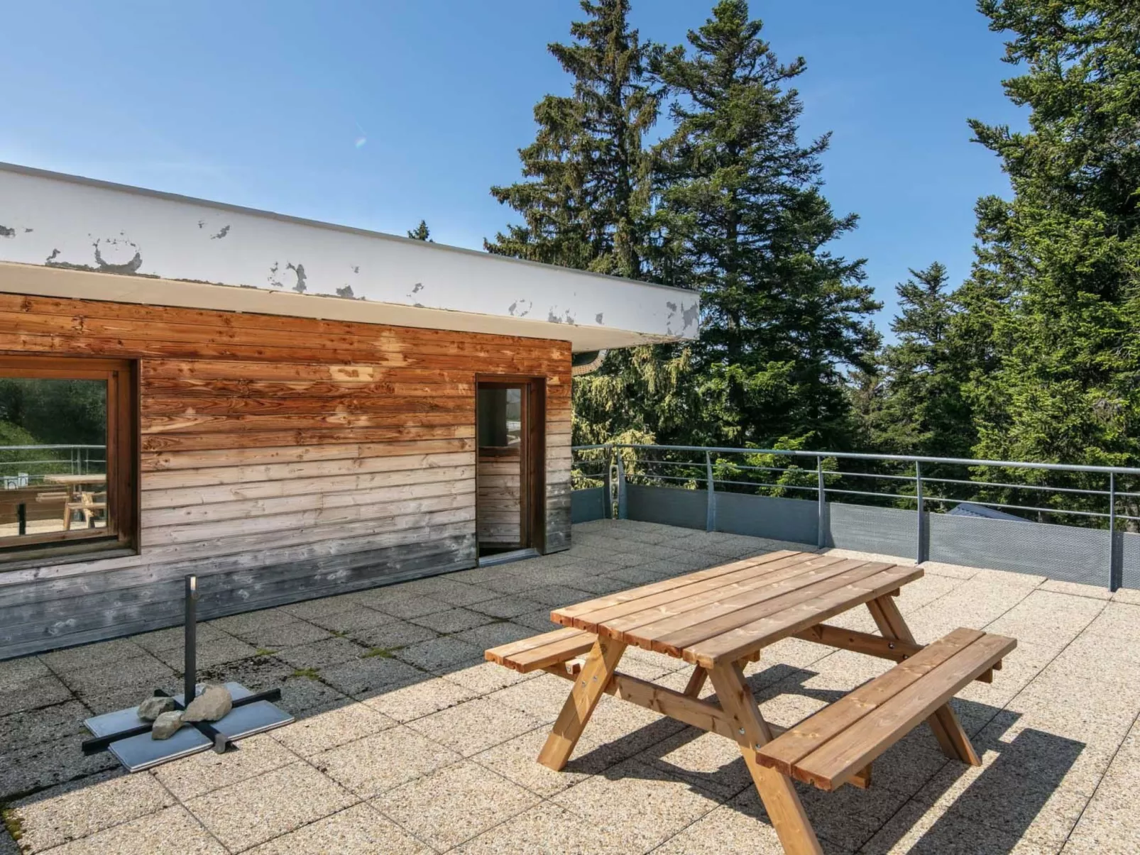 V du Bachat Arolles A-Buiten