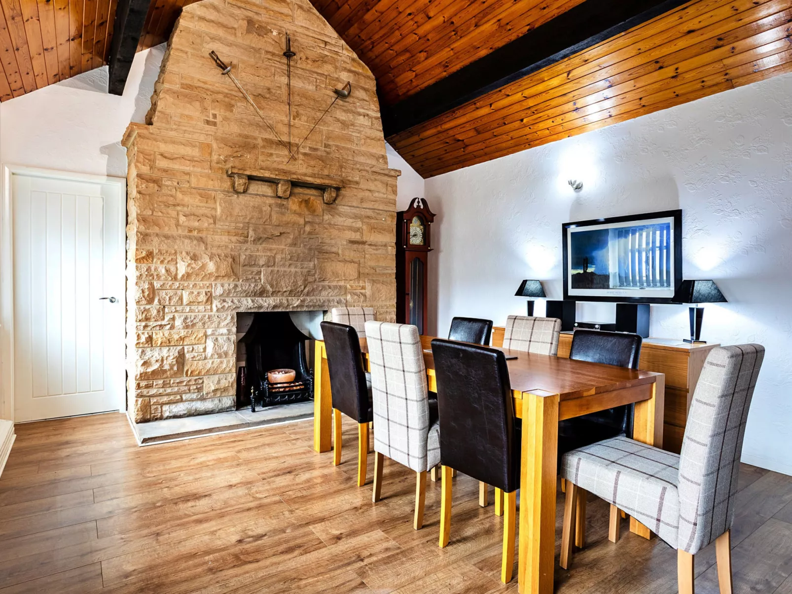 Woodstock Lodge-Binnen