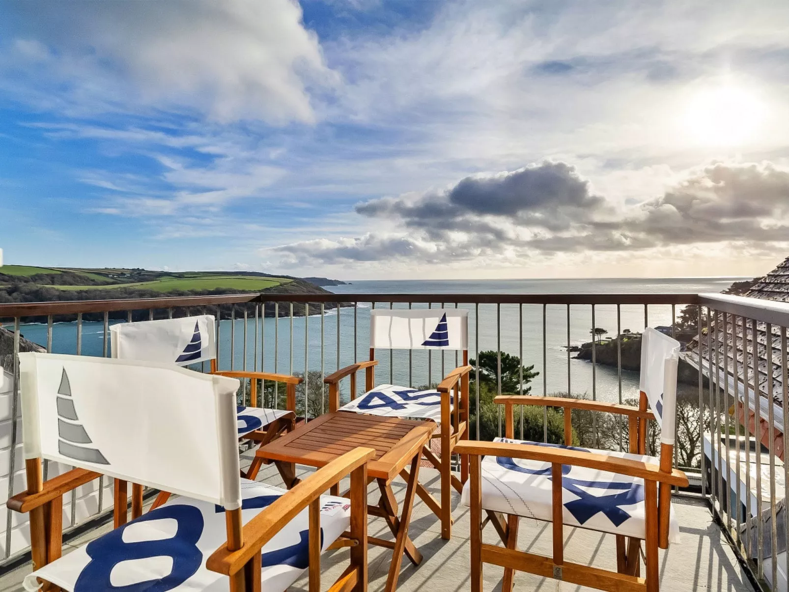 The Sail Loft-Buiten