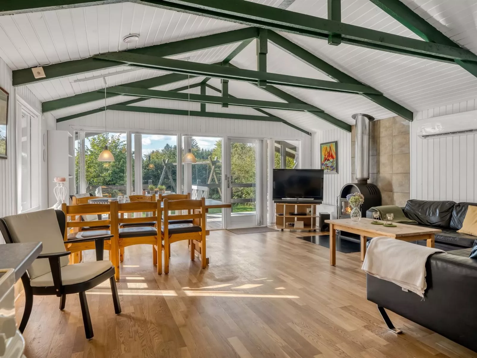 "Inola" - 3.5km from the sea-Binnen