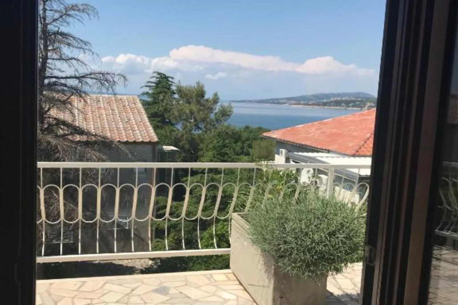 One-Bedroom Apartment With Sea View (B)-Buitenlucht