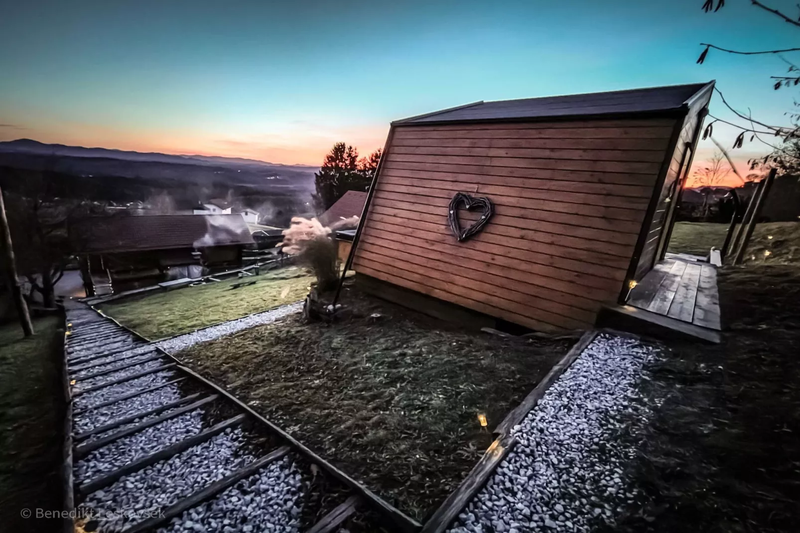 Rustic Refuge Glamping with Hot-Tub and Sauna - Double room with Terrace-Buitenlucht