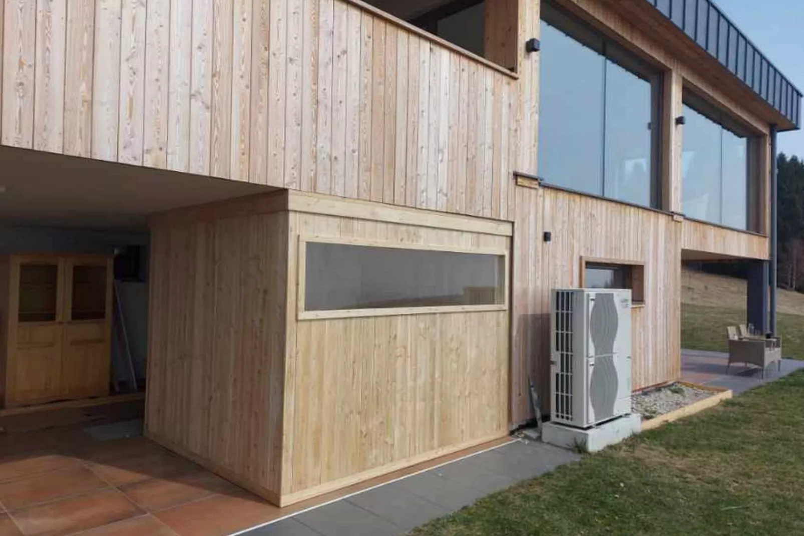 Mountain Vibrant and Timeless Apartment with Sauna - Studio Apartment with Terrace-Buitenlucht