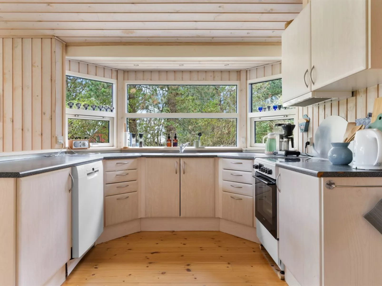 "Ellinor" - 190m from the sea-Binnen