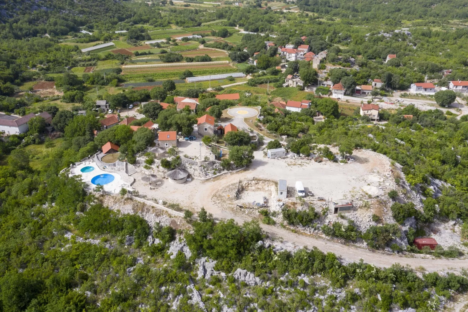 Rustical Resort Kokorići with Shared Outdoor Swimming Pool - One Bedroom Apartment-Uitzicht