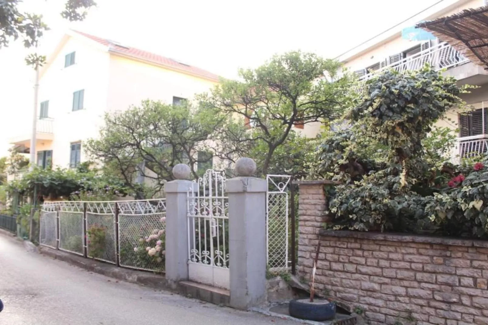 City & Sea Escape – A Perfect Stay in Herceg Novi - Two Bedroom Apartment with Seaview-Buitenlucht