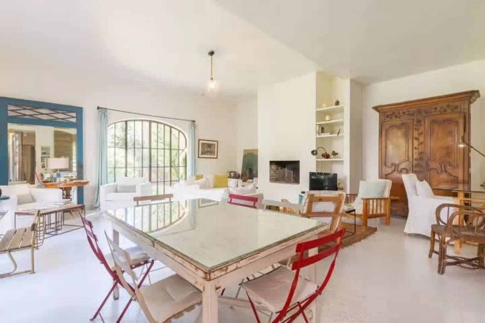 Mas de Corinne-Eetkamer