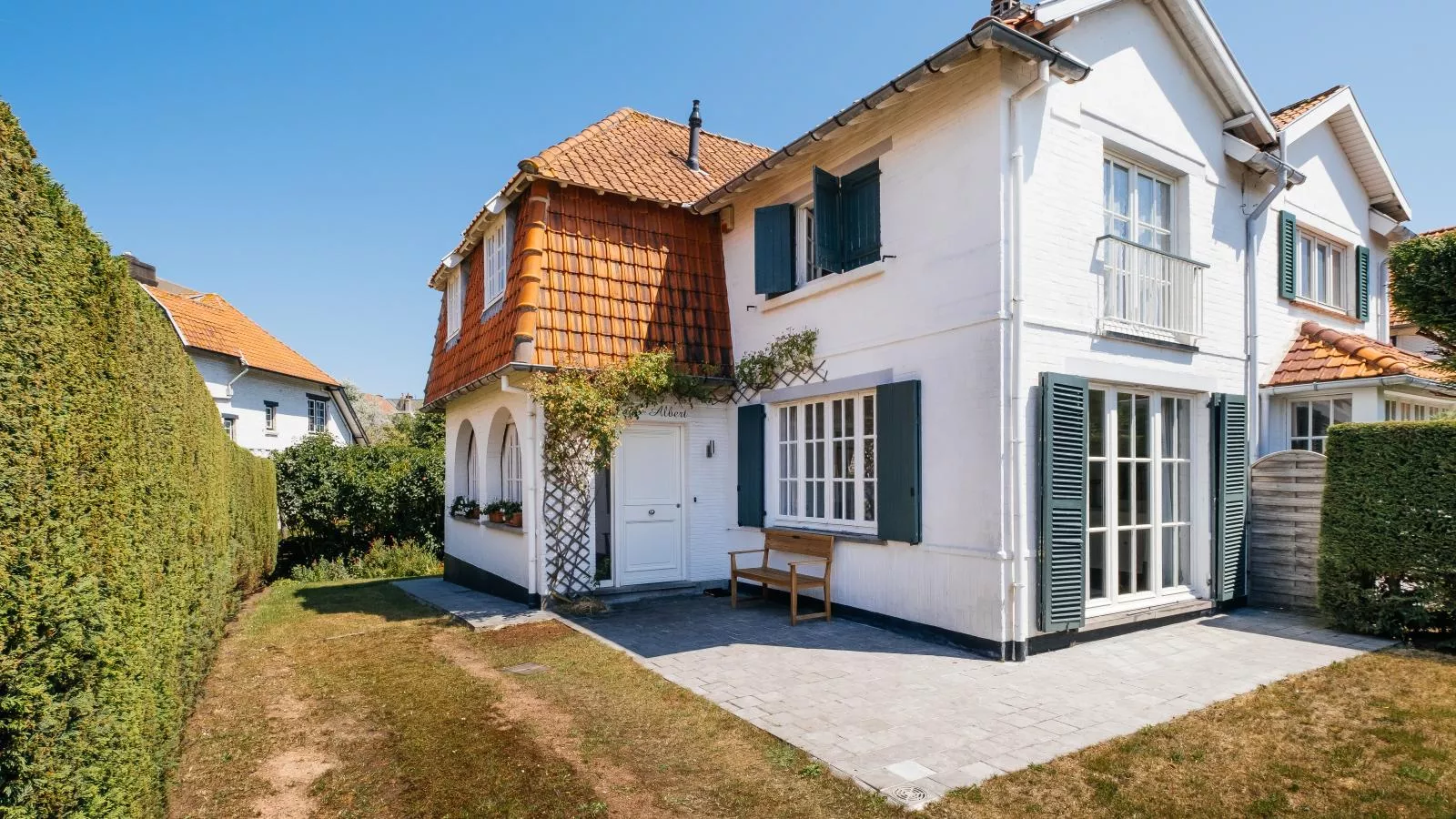 Le Charme-Buitenkant zomer