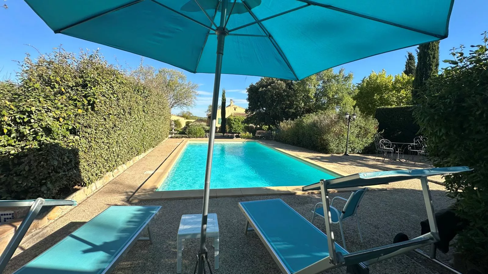 Le clos de la Tuf-Zwembad