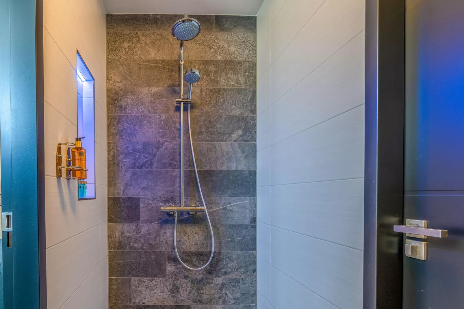 Waalerburght 18-Badkamer