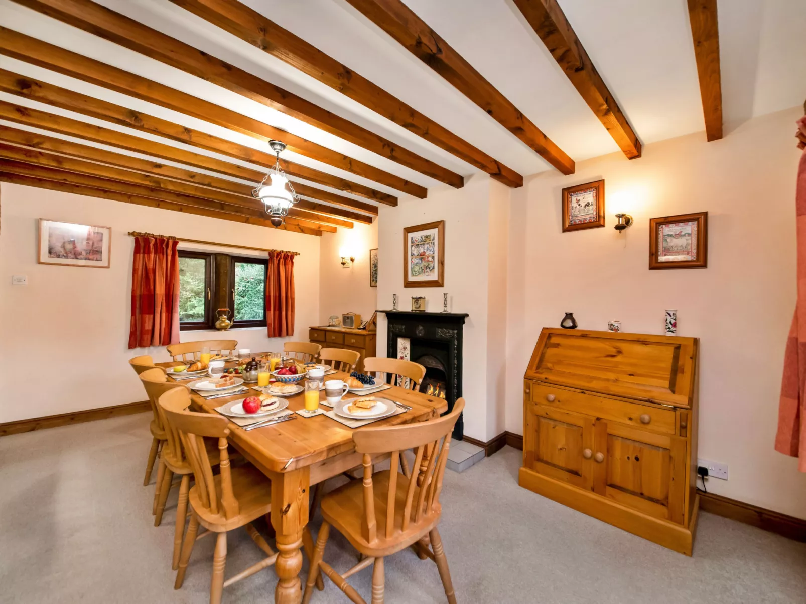 The Shires at Alstonefield-Binnen