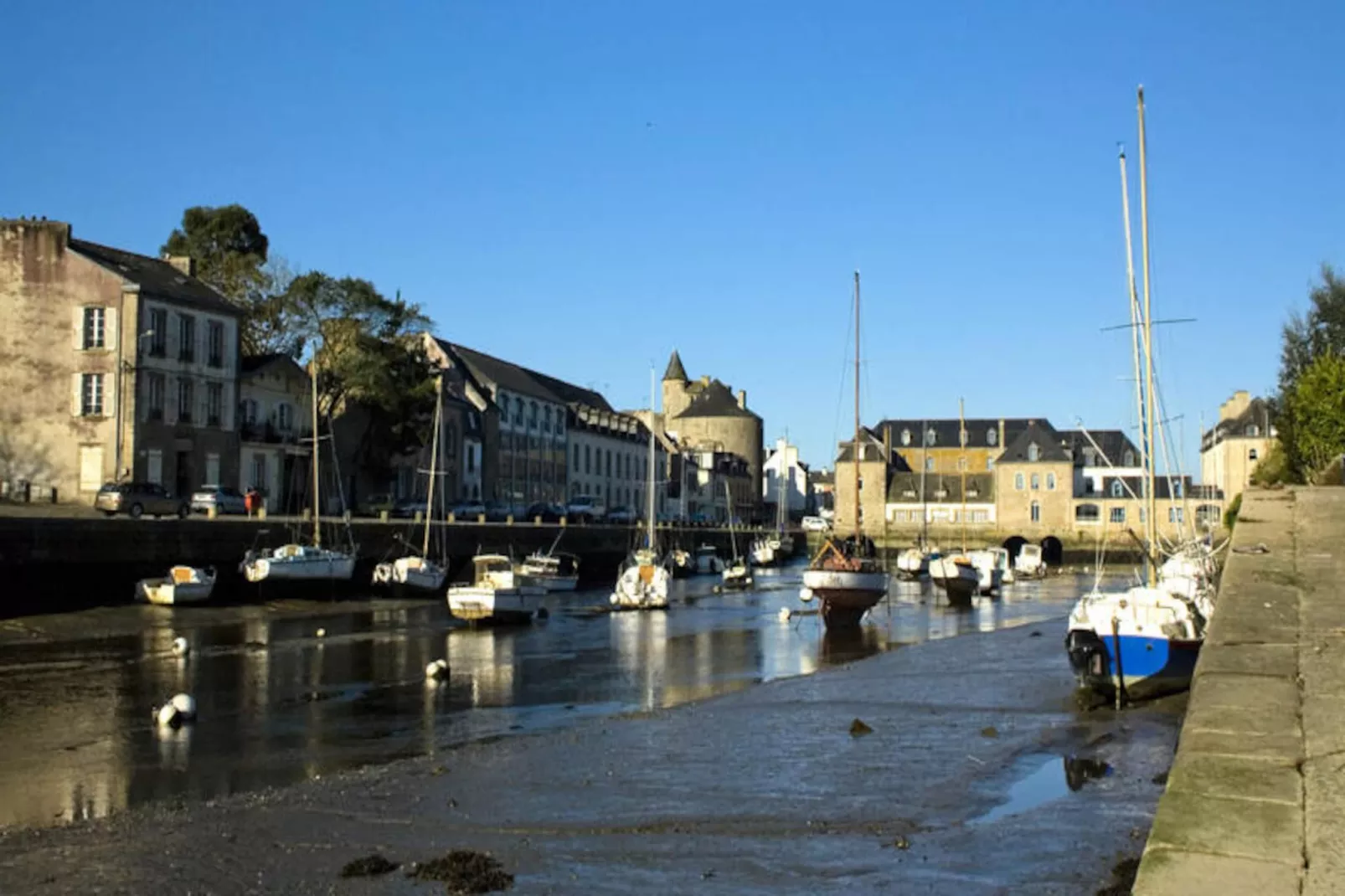 Maison à Pont l'Abbé-Niet-getagd