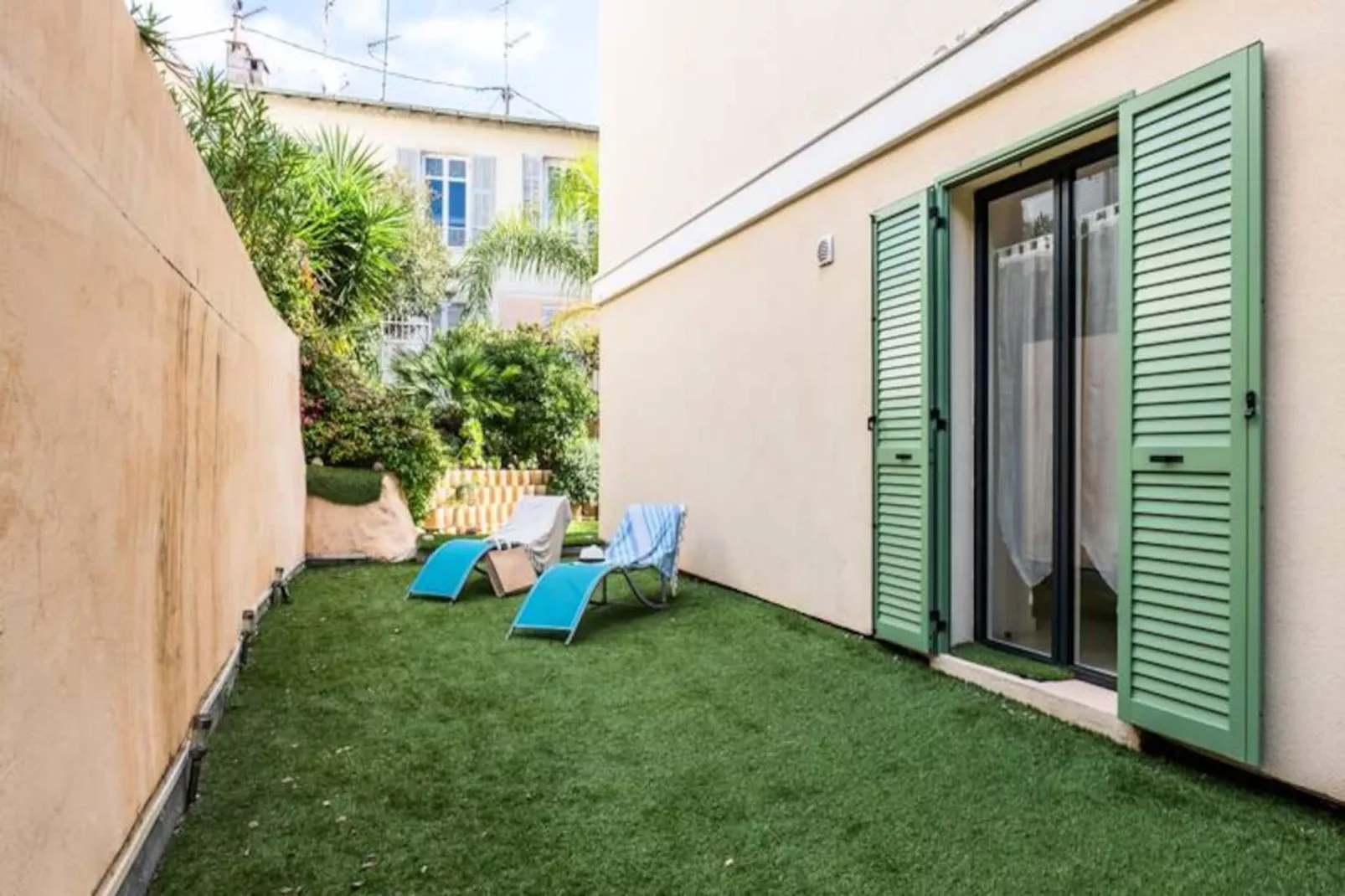 Résidence Rez-de-jardin Palm Beach, Piscine, Plages à Pied-Niet-getagd