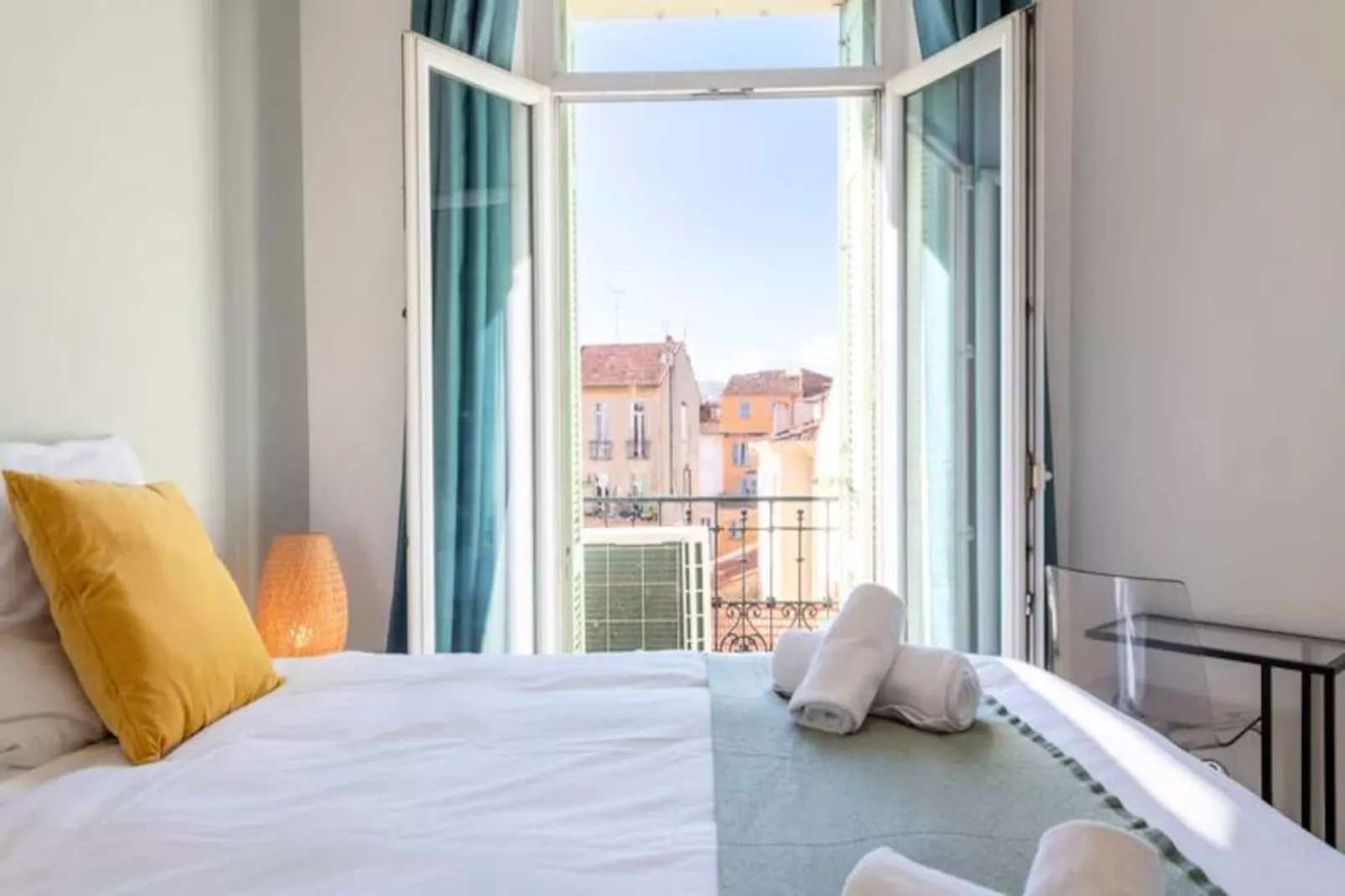 Résidence 3p Avec Balcons, 3min Du Palais Des Congr&egrave;s-Niet-getagd