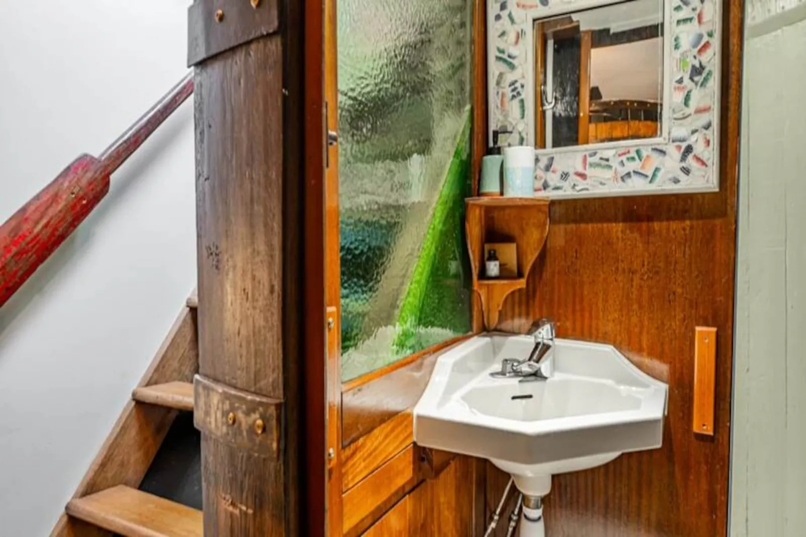 Grand Duplex Luxueux Sur La Péniche Petite Annick-Niet-getagd