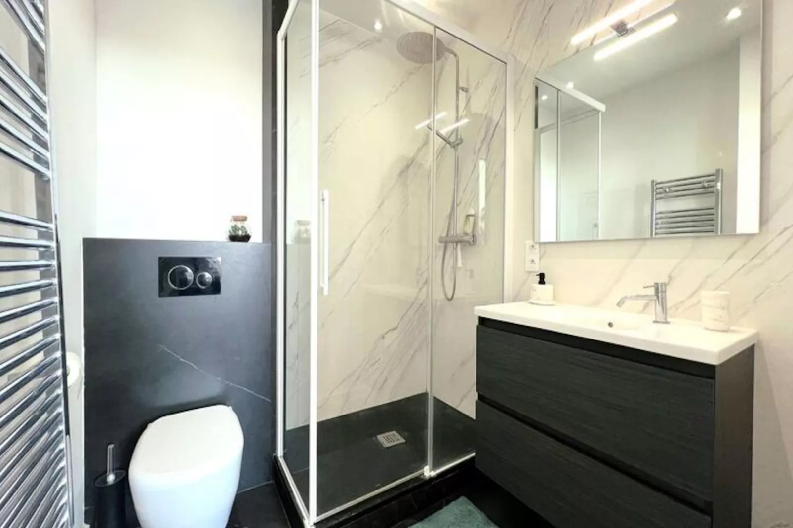 Résidence Le Castel-hyeres-Niet-getagd