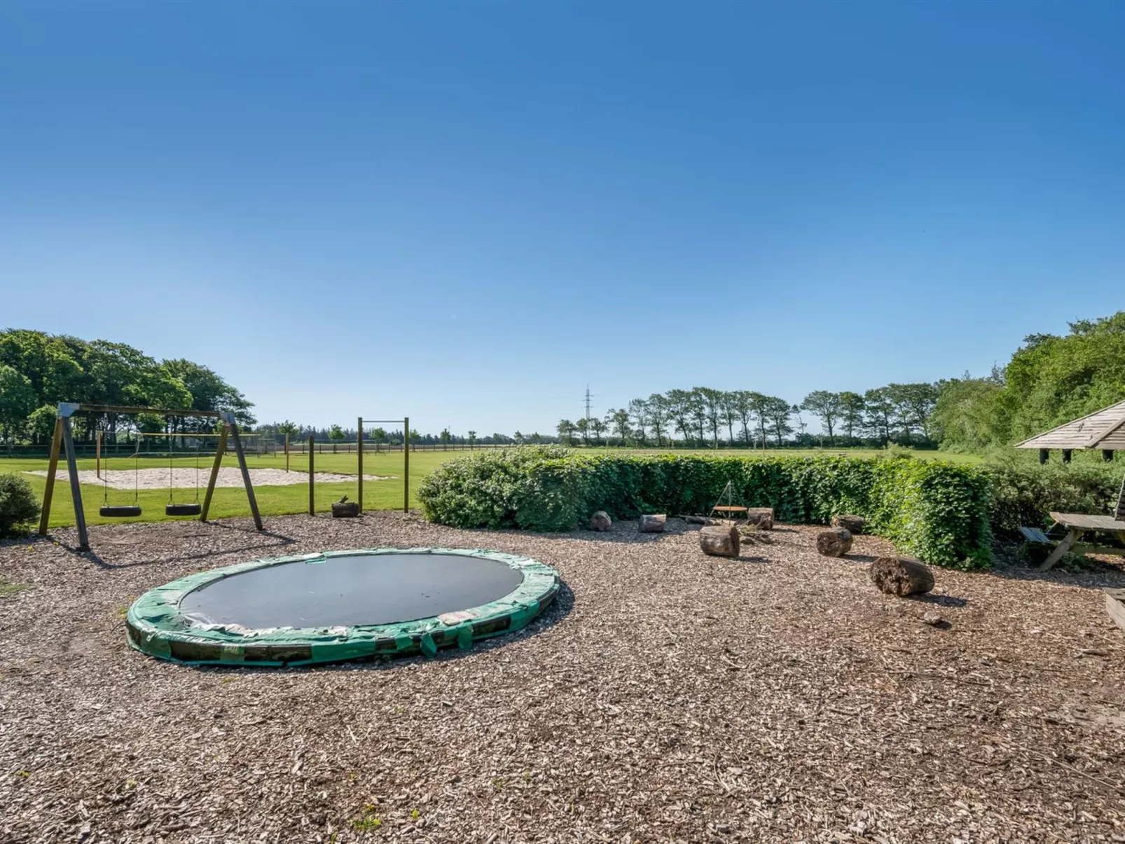 "Edine" - 4.5km from the sea-Buiten