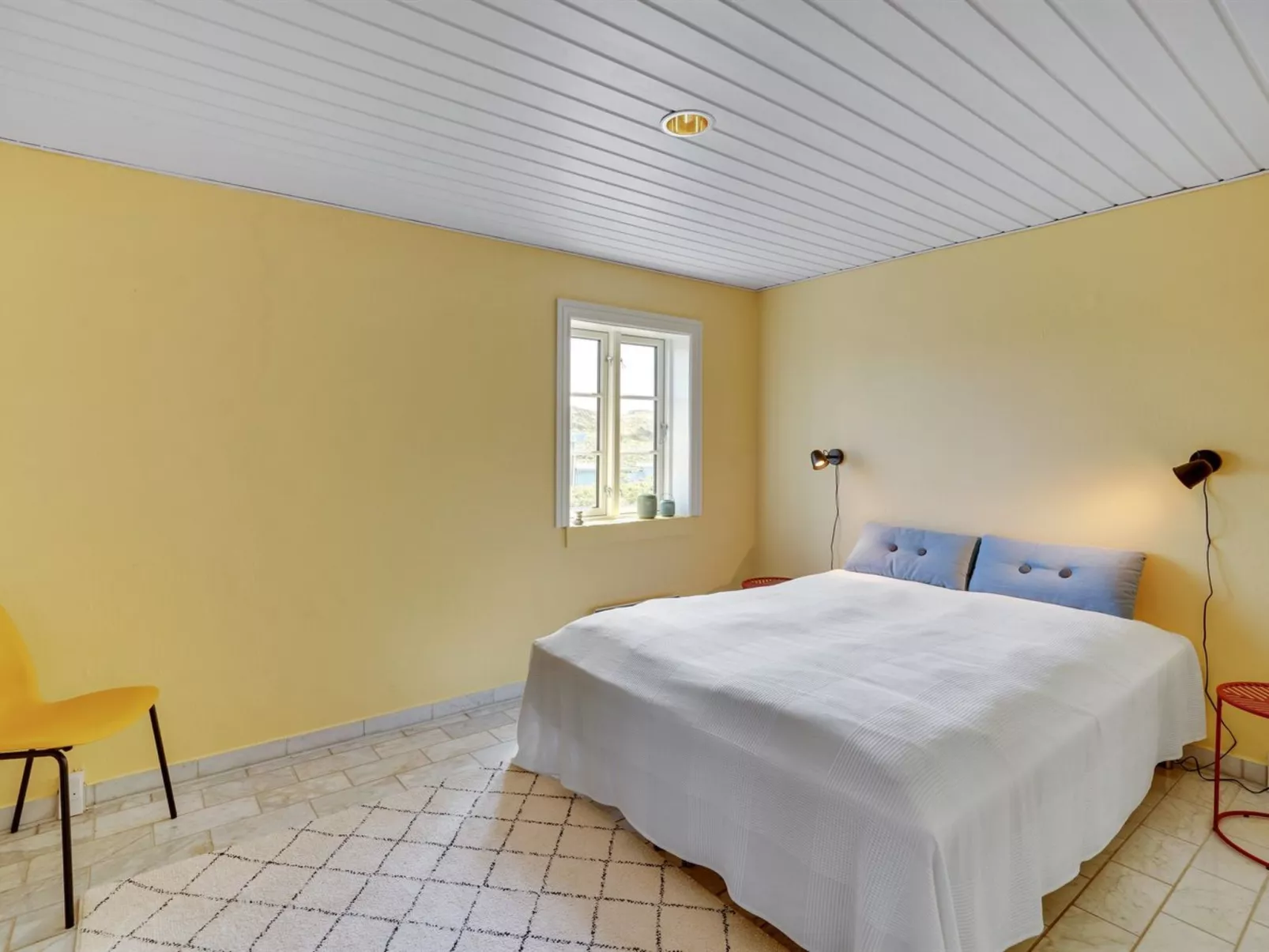 "Bernice" - 150m from the sea-Binnen