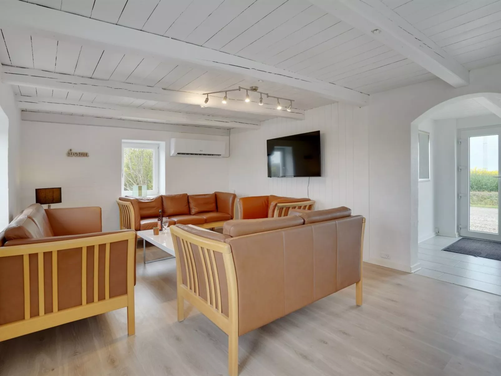 "Ailke" - 2km to the fjord-Binnen