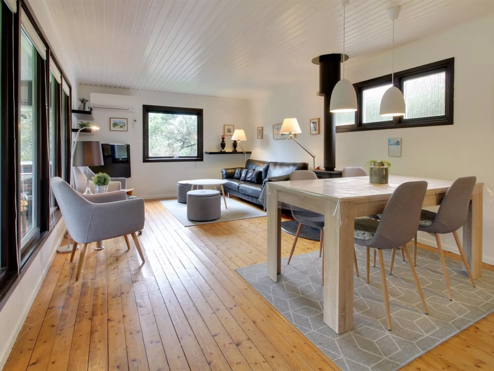 "Hannu" - 900m from the sea-Binnen