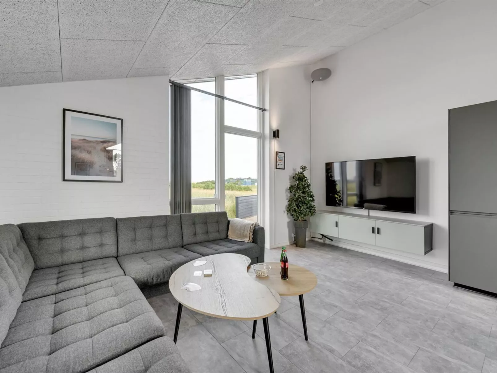 "Mert" - 1.2km from the sea-Binnen