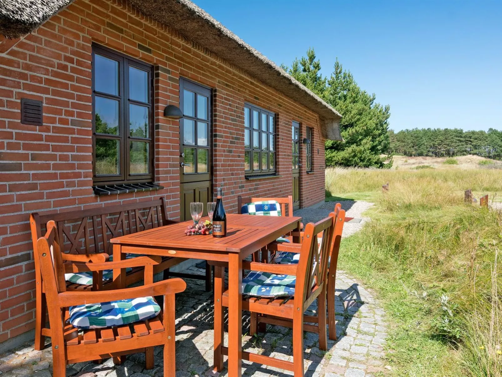 "Siegried" - 2.2km from the sea-Buiten