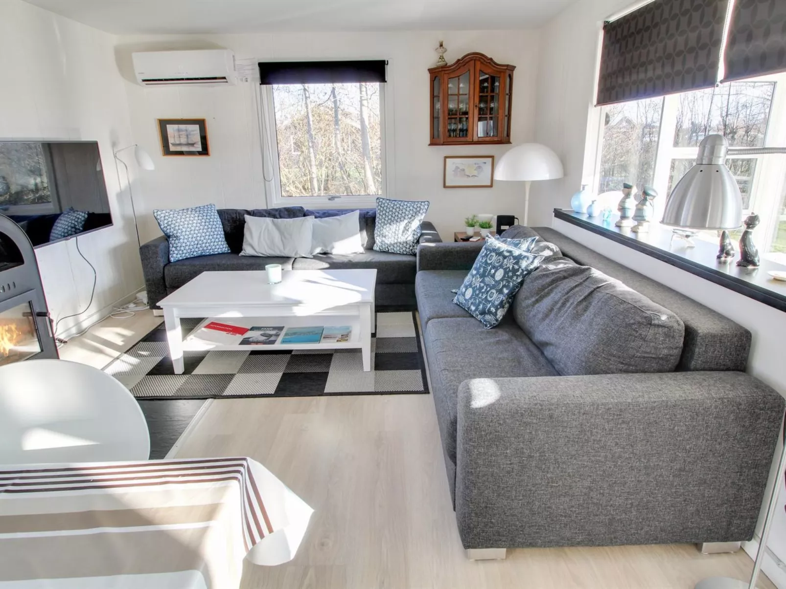 "Friedeborg" - 1km from the sea-Binnen